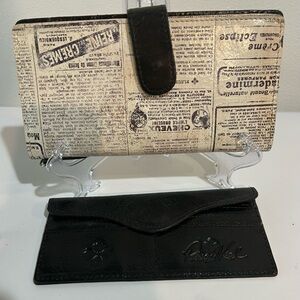 Patricia Nash Valentia II Newspaper Print Wristlet Wallet + Bonus Card Case